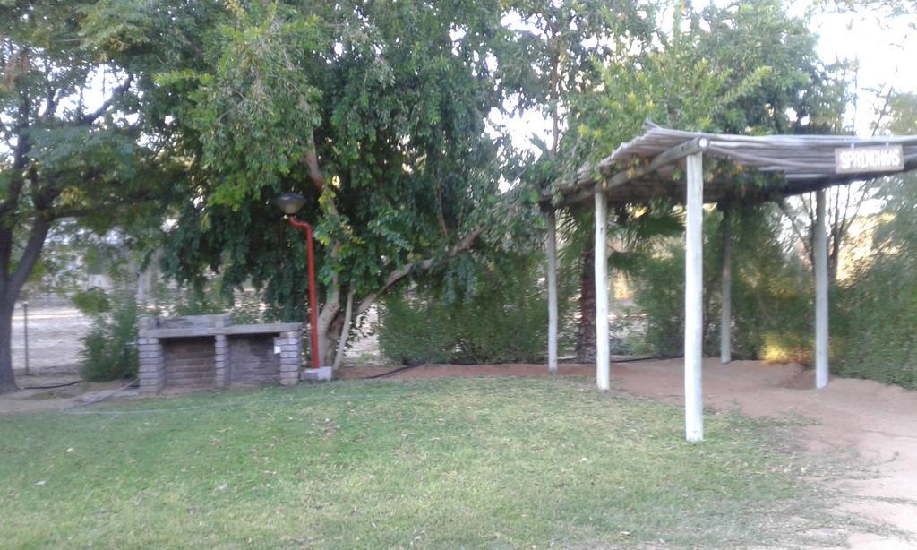 Kalahari Camelthorn Guesthouse And Camping Askham Exterior foto